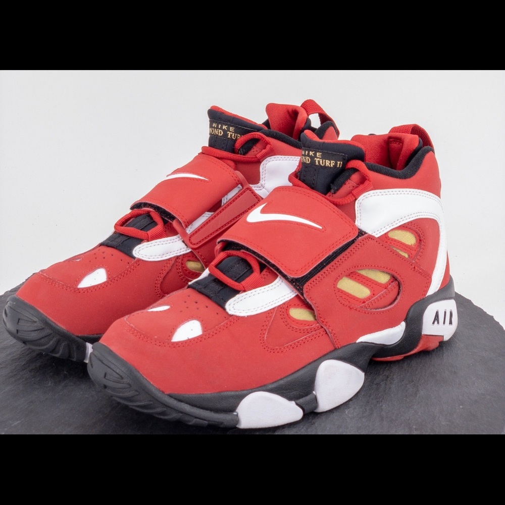Nike Air Diamond Turf II Mens Size 9.5